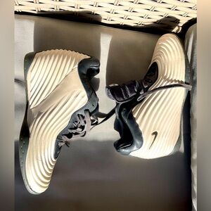 Women’s Nike lunarwavy sky high QS foamposite hidden wedge sneaker shoe